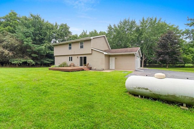 7364 JENSEN ROAD, Oshkosh, WI 54904