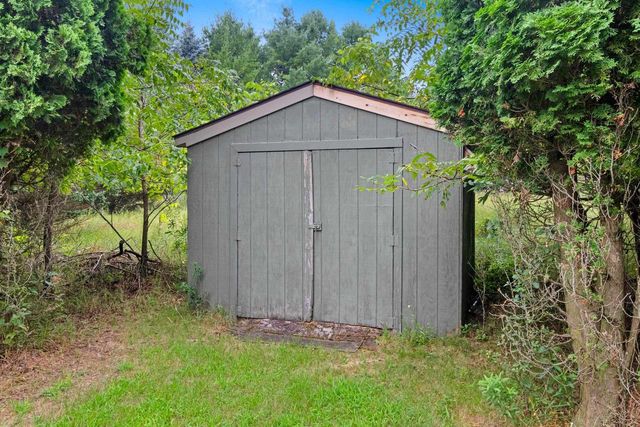 7364 JENSEN ROAD, Oshkosh, WI 54904