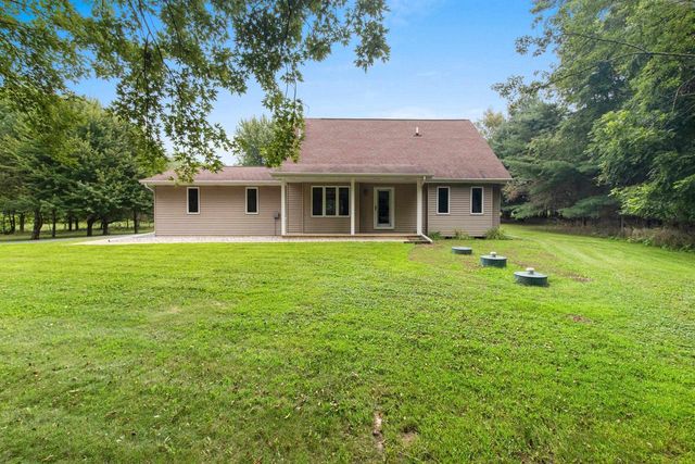 7364 JENSEN ROAD, Oshkosh, WI 54904