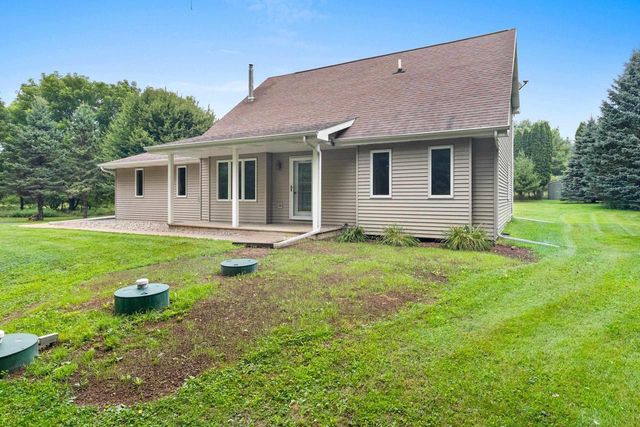 7364 JENSEN ROAD, Oshkosh, WI 54904