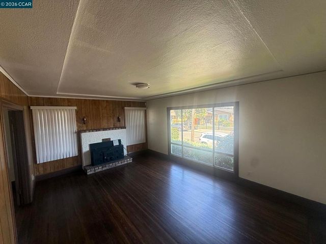 2027 96th ave, Oakland, CA 94603