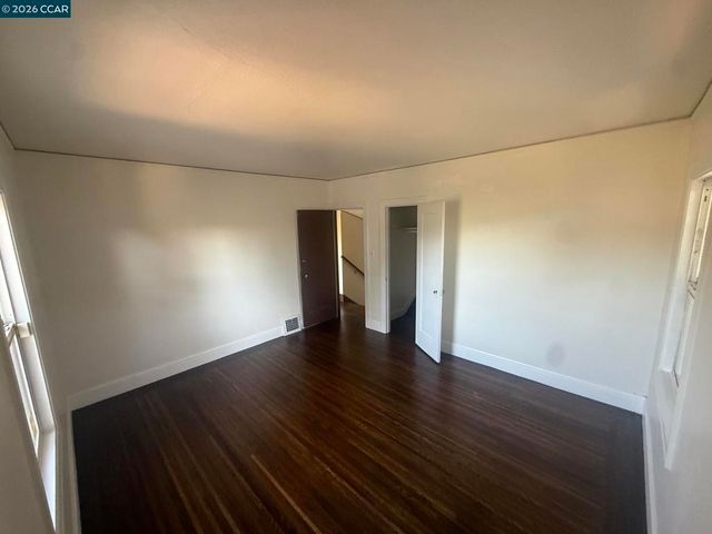 2027 96th ave, Oakland, CA 94603