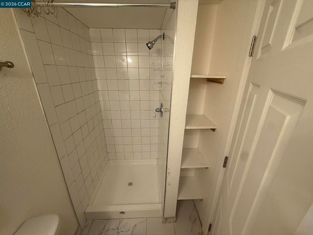 2027 96th ave, Oakland, CA 94603