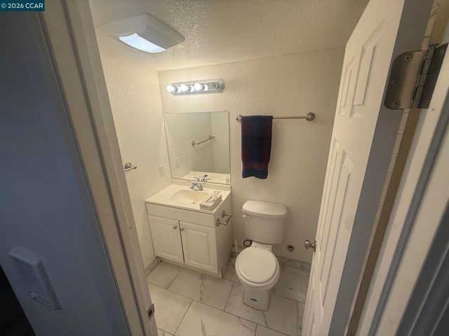 2027 96th ave, Oakland, CA 94603