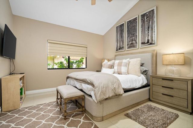 86 Old Ranch Road, Palm Desert, CA 92211
