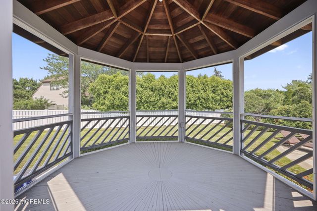 21 Musket Lane, Eatontown, NJ 07724