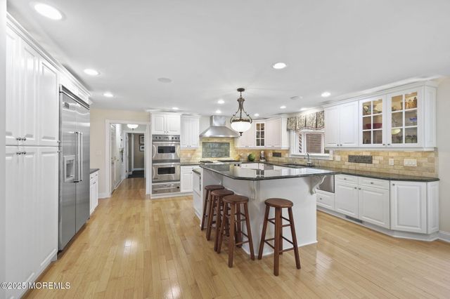 21 Musket Lane, Eatontown, NJ 07724