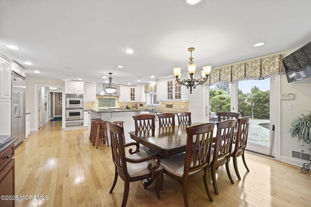 21 Musket Lane, Eatontown, NJ 07724