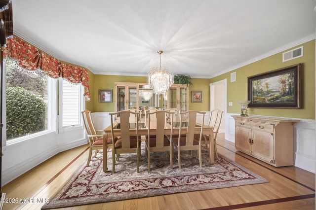 21 Musket Lane, Eatontown, NJ 07724