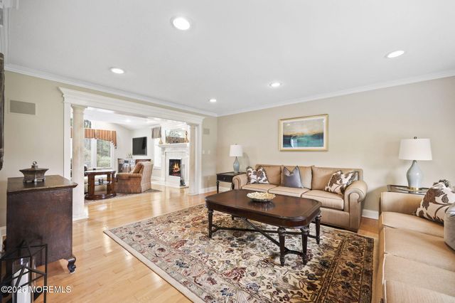 21 Musket Lane, Eatontown, NJ 07724