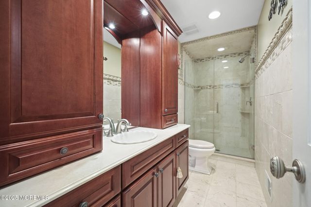 21 Musket Lane, Eatontown, NJ 07724