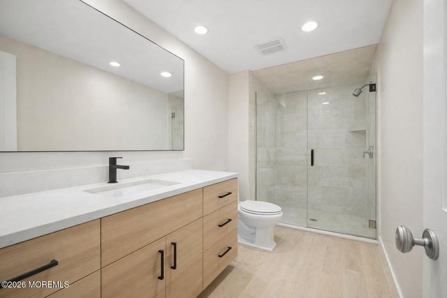 21 Musket Lane, Eatontown, NJ 07724