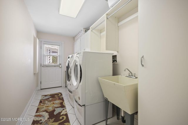 21 Musket Lane, Eatontown, NJ 07724