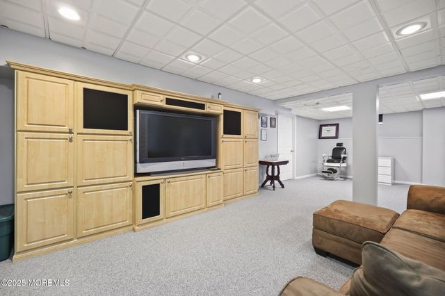 21 Musket Lane, Eatontown, NJ 07724