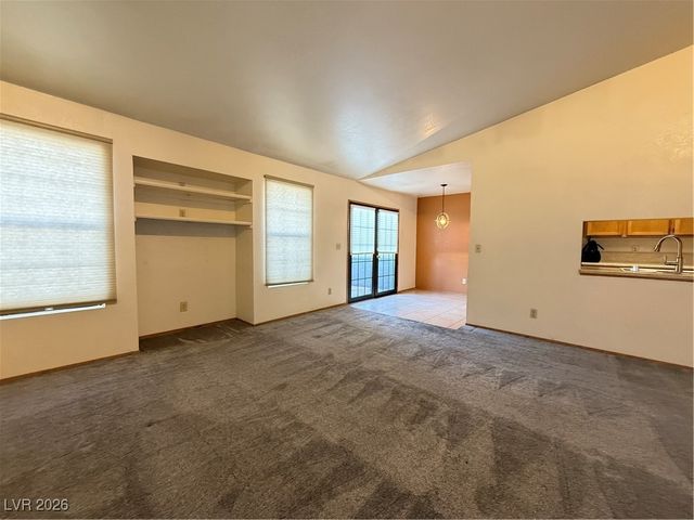 5080 Jeffreys Street 201, Las Vegas, NV 89119