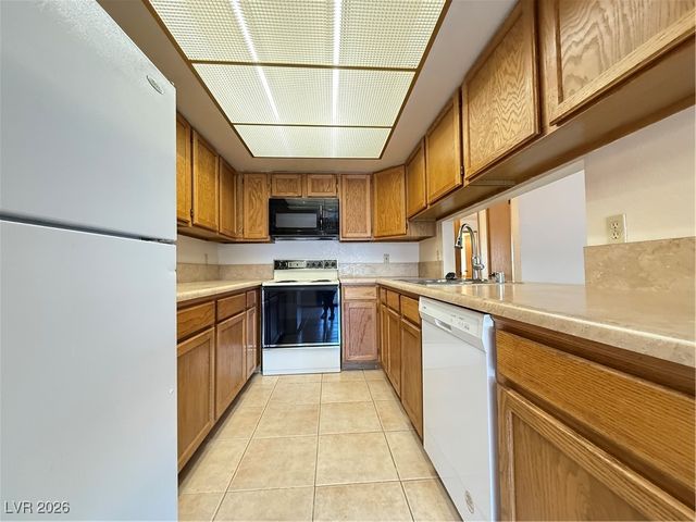 5080 Jeffreys Street 201, Las Vegas, NV 89119