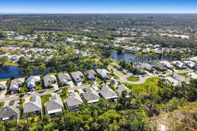 7504 SE Bay Cedar Circle, Hobe Sound, FL 33455