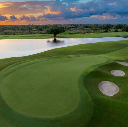 7504 SE Bay Cedar Circle, Hobe Sound, FL 33455