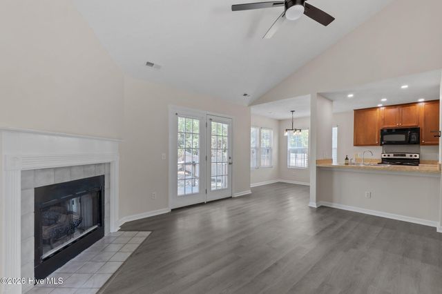 110 Kensington Way, Aberdeen, NC 28315