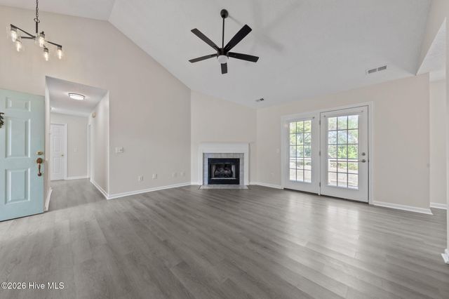 110 Kensington Way, Aberdeen, NC 28315