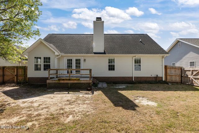 110 Kensington Way, Aberdeen, NC 28315