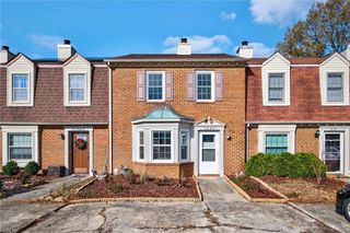 1244 Mill Lake QTR, Chesapeake, VA 23320