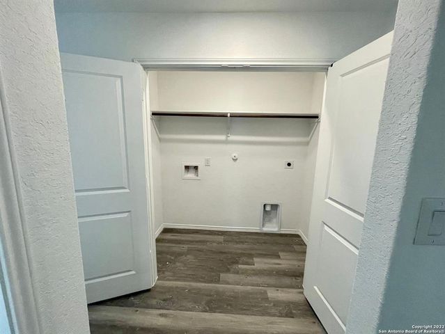 5910 Antonio PL, Seguin, TX 78155