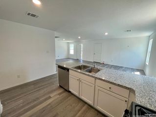 5910 Antonio PL, Seguin, TX 78155