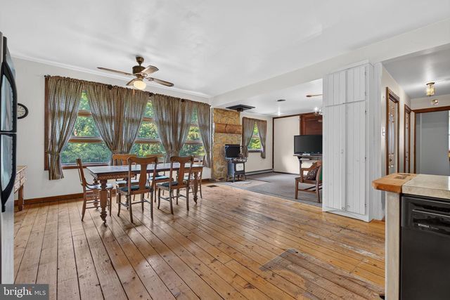 2009 MILLCREEK RD, Lancaster, PA 17602