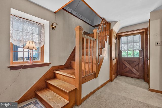 2009 MILLCREEK RD, Lancaster, PA 17602