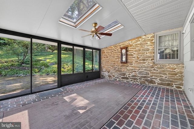 2009 MILLCREEK RD, Lancaster, PA 17602
