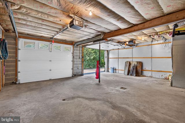 2009 MILLCREEK RD, Lancaster, PA 17602