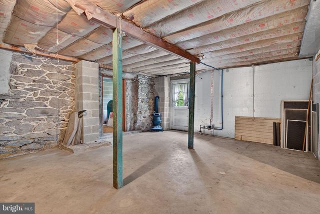 2009 MILLCREEK RD, Lancaster, PA 17602