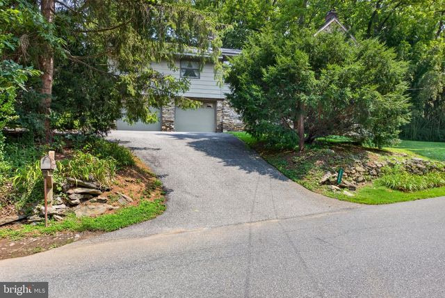 2009 MILLCREEK RD, Lancaster, PA 17602