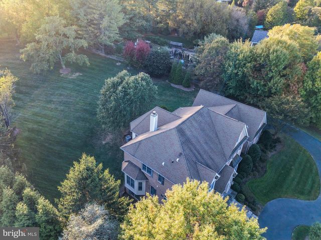 11379 SENECA KNOLL DR, Great Falls, VA 22066