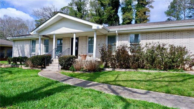 1920 Silver Creek Drive, Austell, GA 30168