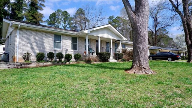 1920 Silver Creek Drive, Austell, GA 30168