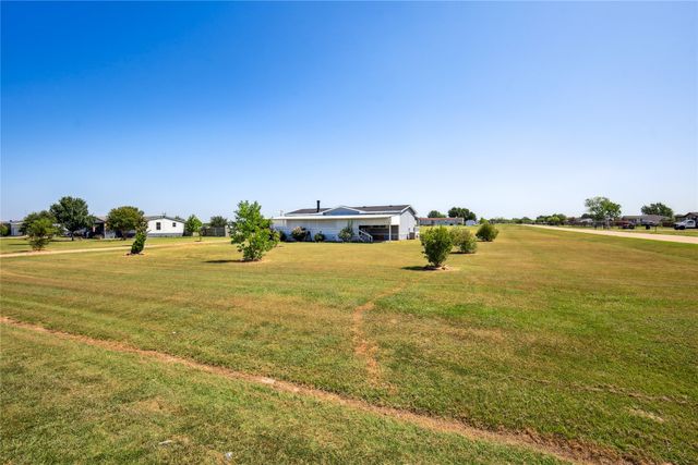 4000 Dee Drive, Terrell, TX 75160