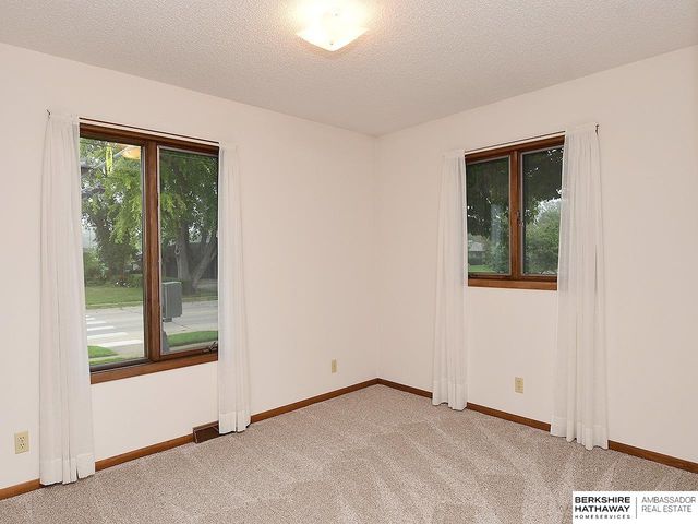 1913 E 16th Street, Fremont, NE 68025
