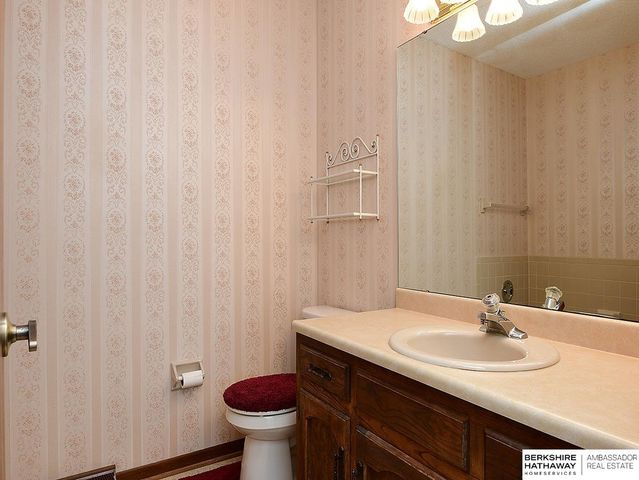 1913 E 16th Street, Fremont, NE 68025