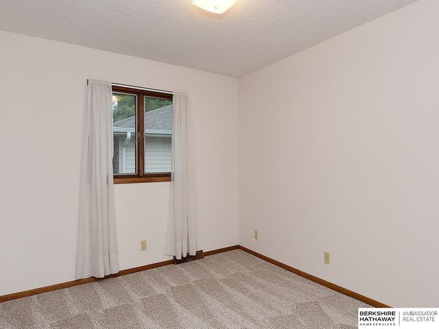 1913 E 16th Street, Fremont, NE 68025