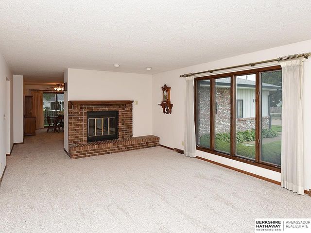 1913 E 16th Street, Fremont, NE 68025