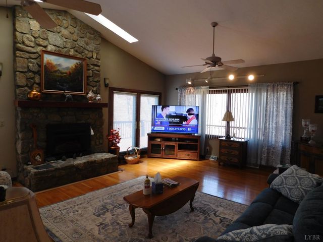 320 Ruth Drive, Madison Heights, VA 24572