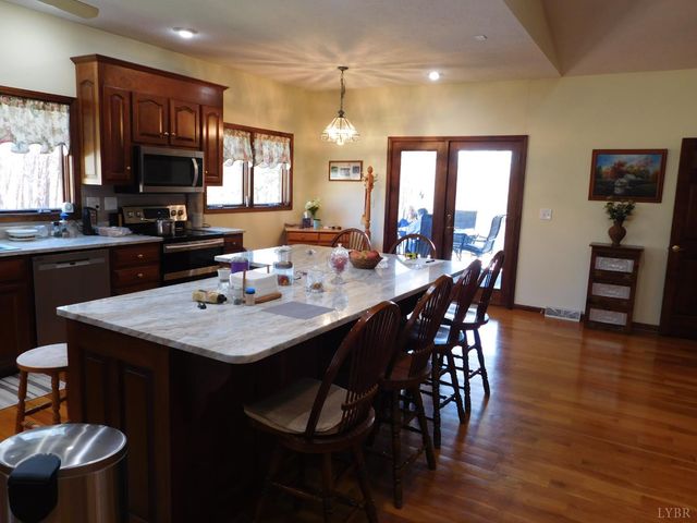 320 Ruth Drive, Madison Heights, VA 24572