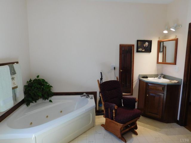 320 Ruth Drive, Madison Heights, VA 24572