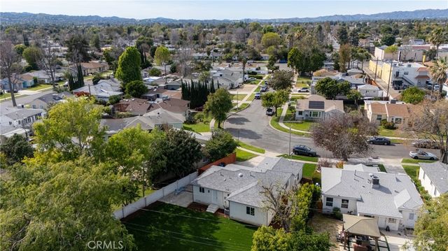 6714 Jellico, Lake Balboa, CA 91406