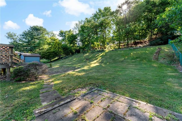 220 Amity Road, Ross Twp, PA 15116