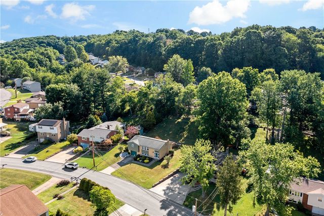 220 Amity Road, Ross Twp, PA 15116