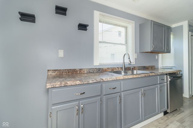417 N Franklin Street, Knightstown, IN 46148