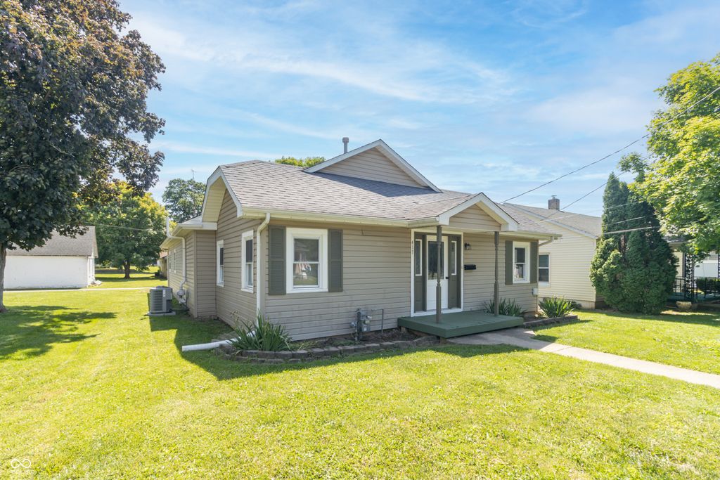 417 N Franklin Street, Knightstown, IN 46148